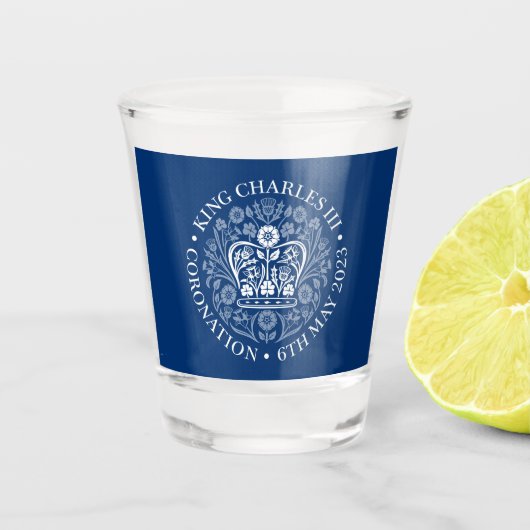 Het koningsembleem van koning Charles 2023 Shot Glas (Voorkant)