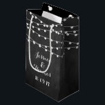Het koord licht op het Collectie van de bruiloft v Klein Cadeauzakje<br><div class="desc">De string lichten op krijtbord bruiloft Collectie - geschenktassen.</div>