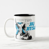 Het kost twee keer Jiu Jitsu Tweekleurige Koffiemok (Links)