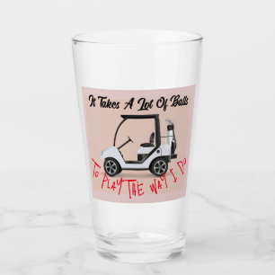 Het kost veel ballen glazen beker