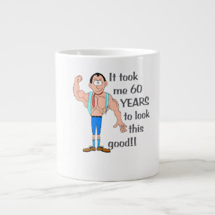 Het kostte me 60 jaar om er zo goed uit te zien. grote koffiekop