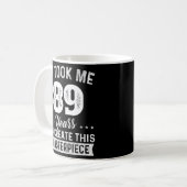 Het kostte me 89 jaar meesterwerk 89th 89 koffiemok (Voorkant links)