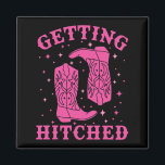 Het krijgen van Hitched Bride Groom Westerne bruil Magneet<br><div class="desc">Het krijgen van Hitched Bride Groom Westerne bruiloft Bachelorette</div>