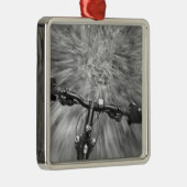 Het kruisen onderaan een boeiend gedeelte van sing metalen ornament (Rechts)