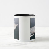 Het kustgevechtsschip Independence 3 Mok (Midden)