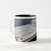 Het kustgevechtsschip Independence 3 Tweekleurige Koffiemok (Voorkant links)