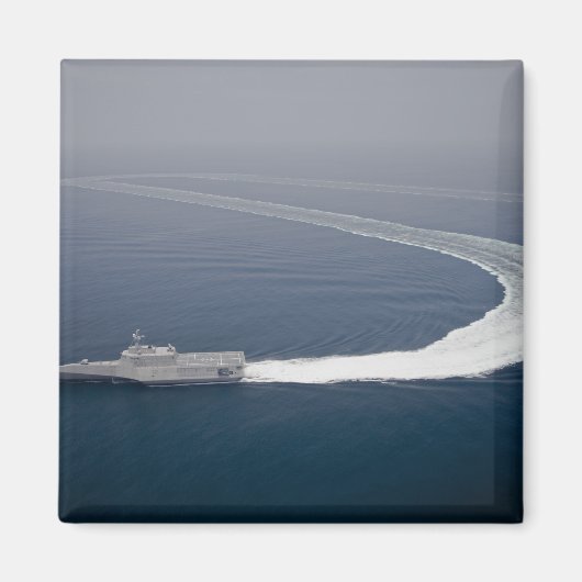 Het kustgevechtsschip Independence 4 Magneet (Voorkant)