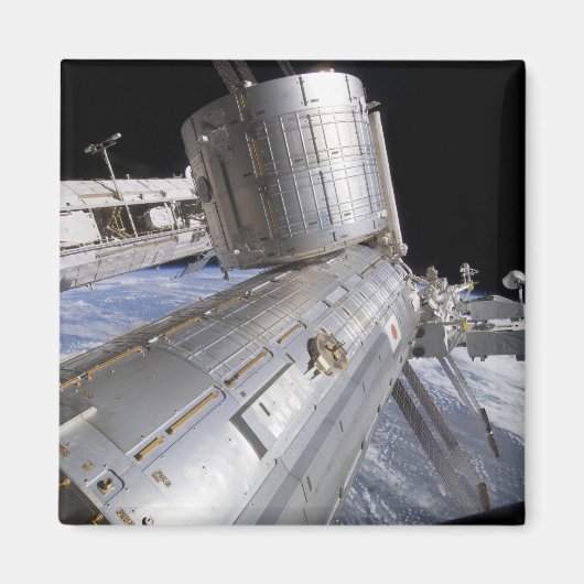 Het laboratorium van de Japanse Experimentenmodule Magneet (Voorkant)