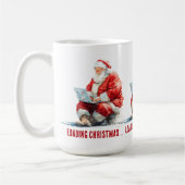 Het laden van Kerstmis Funny Santa Design Koffiemok (Links)