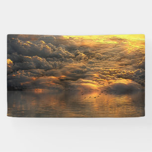 Het landschap van wolken en water met vogels spandoek