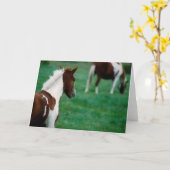 Het lege Weiden Notecard_Horses in de Zomer Kaart (Gele Bloem)