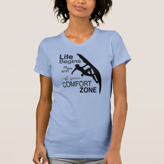 Het leven begint aan het einde van je comfortzone t-shirt