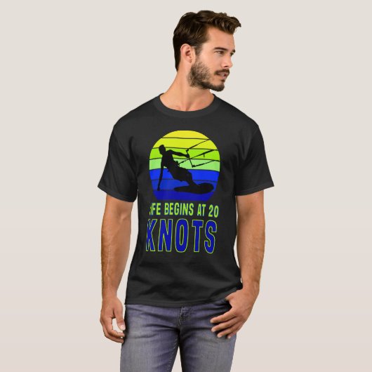Het leven begint bij 20 knopen T-shirt (Voorkant volledig)
