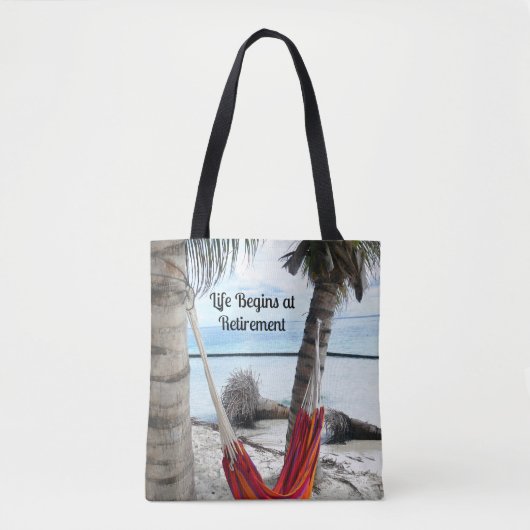 Het leven begint bij de pensionering.. Hammock bij Tote Bag (Voorkant)