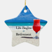 Het leven begint bij Pensioen, koude drink op het  Keramisch Ornament (Voorkant)