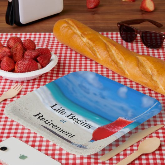 Het leven begint bij pensionering, papieren bordje (Picknick)