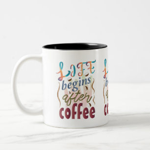 Het leven begint na de koffie tweekleurige koffiemok