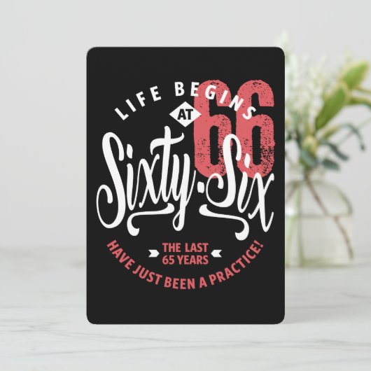 Het leven begint op 66 | 66e verjaardag kaart (Staand voorkant)