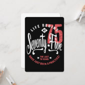 Het leven begint op 75 | 75e verjaardag kaart (Voorkant / Achterkant in situ)