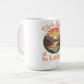 Het leven bij zonsondergang is beter bij het meer koffiemok (Voorkant links)