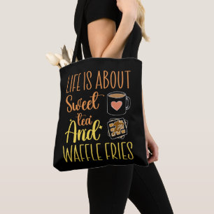Het leven gaat over zoete thee en wafelfrietjes gr tote bag