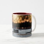 Het leven gebeurt, koffie helpt-Coffee mok voor st (Voorkant rechts)