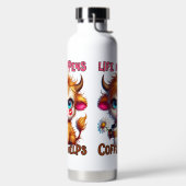 Het Leven Gebeurt, Koffie Helpt Waterfles (Links)