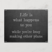 Het leven gebeurt terwijl je plannen maakt briefkaart (Voorkant)