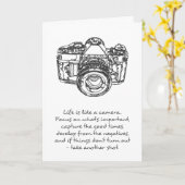 Het leven is als een zwart-wit cameracitaat, kaart (Gele Bloem)