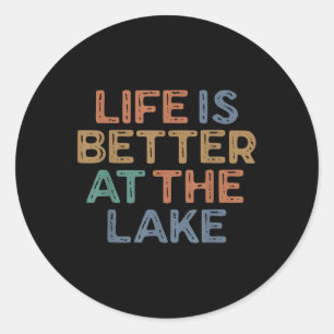 Het Leven Is Beter Aan Het Meer Zomer Vakantie Boo Ronde Sticker