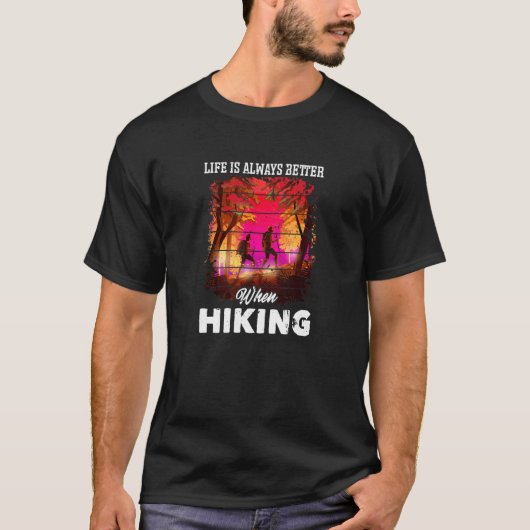 Het leven is beter als je Camper buiten hakt T-shirt (Voorkant)