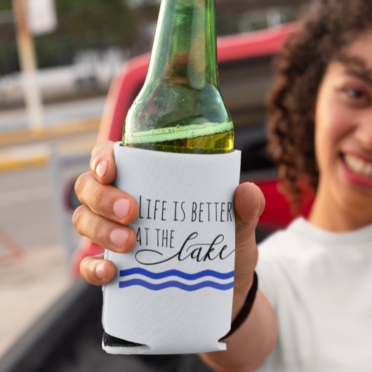 Het leven is beter bij Boatgolven in het meer Blikjeskoeler