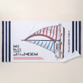 Het leven is beter bij het meer zeilboot familiena strandlaken (Voorkant)