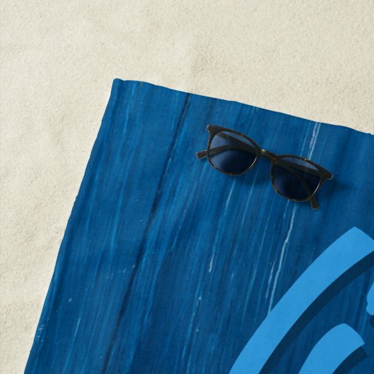 Het leven is beter bij Lake Blue Wood Personalized Strandlaken (In situ)