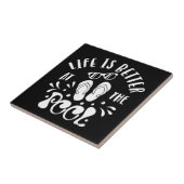 Het leven is beter in de pool. Ontwerp voor poolov Tegeltje (Zijkant)