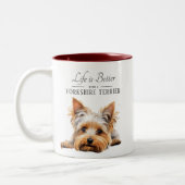 Het leven is beter in Yorkshire Terrier Tweekleurige Koffiemok (Links)