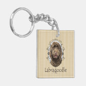 Het leven is beter Labradoodle Sleutelhanger (Voorkant Links)