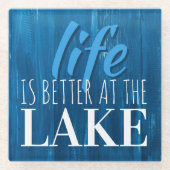 Het leven is beter, Lake Life, Beach Theme Glazen Onderzetter (Voorkant)
