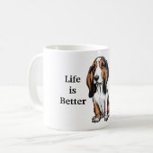 Het leven is beter met een Basset Hound Koffiemok (Voorkant links)