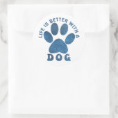 Het leven is beter met een blauwe tekst van een ho ronde sticker (Tas)