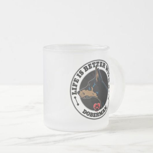 Het leven is beter met een Doberman-Hondenras Matglas Koffiemok (Voorkant rechts)