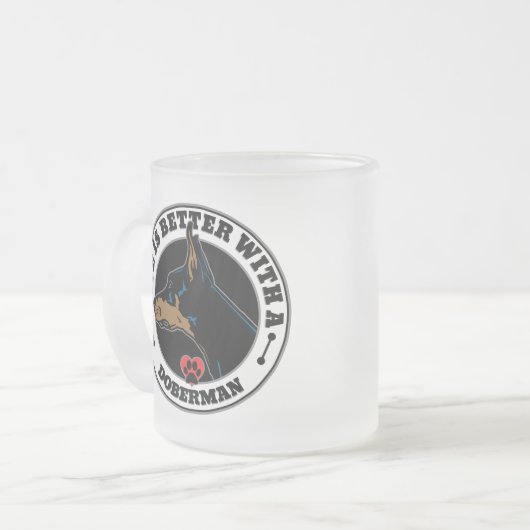 Het leven is beter met een Doberman-Hondenras Matglas Koffiemok (Voorkant links)