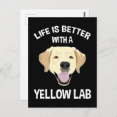 Het leven is beter met een geel lab briefkaart (Voorkant / Achterkant)