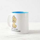 Het leven is beter met een gouddoedel tweekleurige koffiemok (Voorkant links)