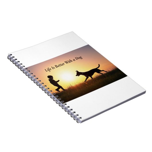 Het leven is beter met een hond, jongen en zon notitieboek (Rechterzijde)