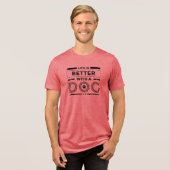 Het leven is beter met een hond modern in het zwar Tri-Blend shirt (Voorkant volledig)
