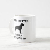 Het leven is beter met een Rottweiler Koffiemok (Voorkant links)