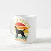 Het leven is beter met een zwarte labrador, Honden Koffiemok (Voorkant links)