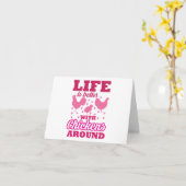 Het leven is beter met kippen in de buurt, Pink BL Kaart (Gele Bloem)
