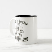 Het leven is beter met marshmallows tweekleurige koffiemok (Voorkant links)